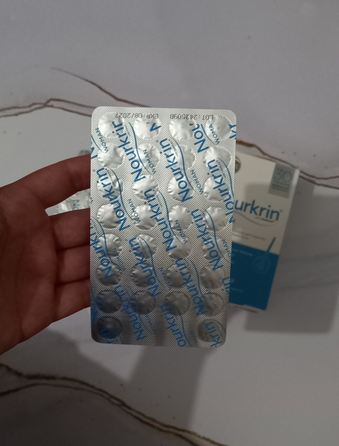قرص نورکرین بانوان فارمامدیکو 30 و 60 و 180 عددی